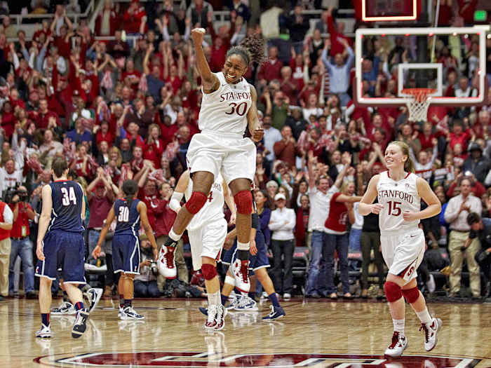 stanford-beats-uconn-2010-inline.jpg